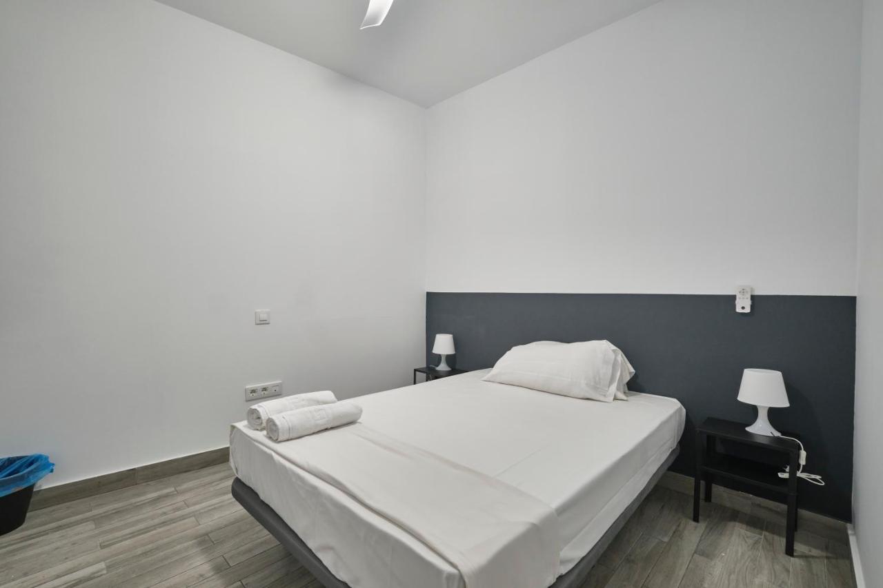 Nunez De Arce Habitaciones Madrid Exterior foto